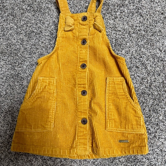 BABY BUNDLE - Picture 1 of 16